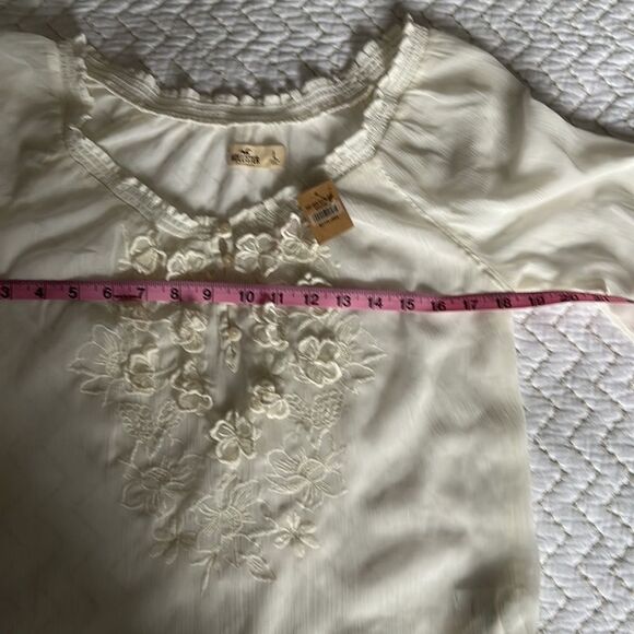 HOLLISTER NWT Women’s Betty’s Sheer Ivory embroidered Boho Blouse Size L - Picture 6 of 13